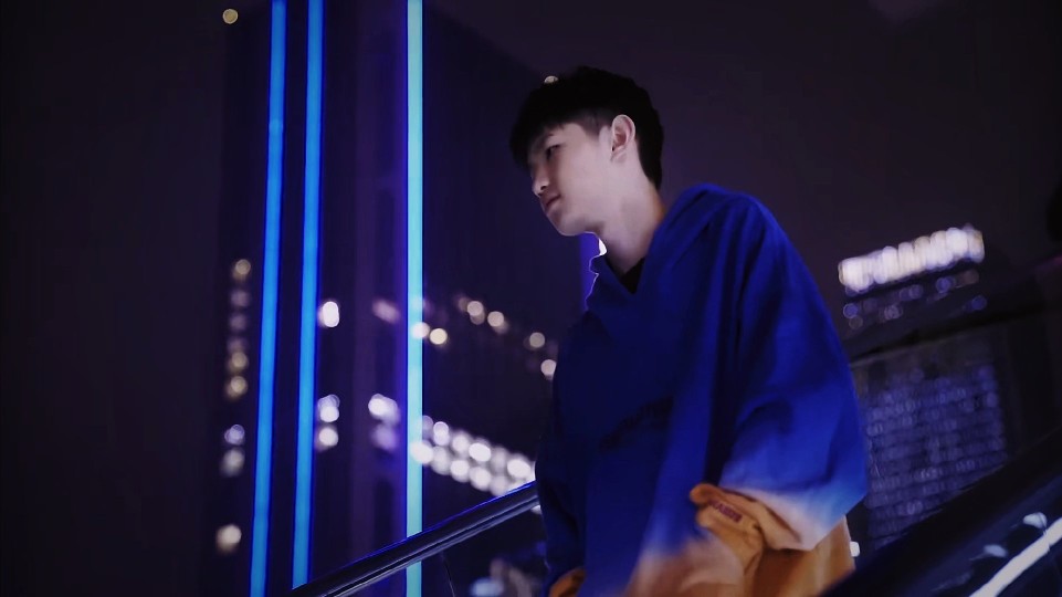 解为零散碰 解为零散碰